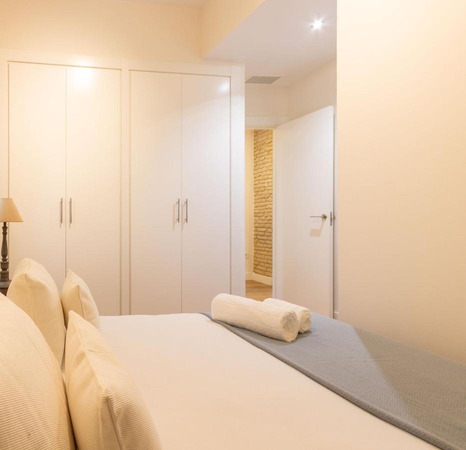 Apartamento Angeles Santa Cruz Deluxe By Valcambre Sevilla Exterior foto