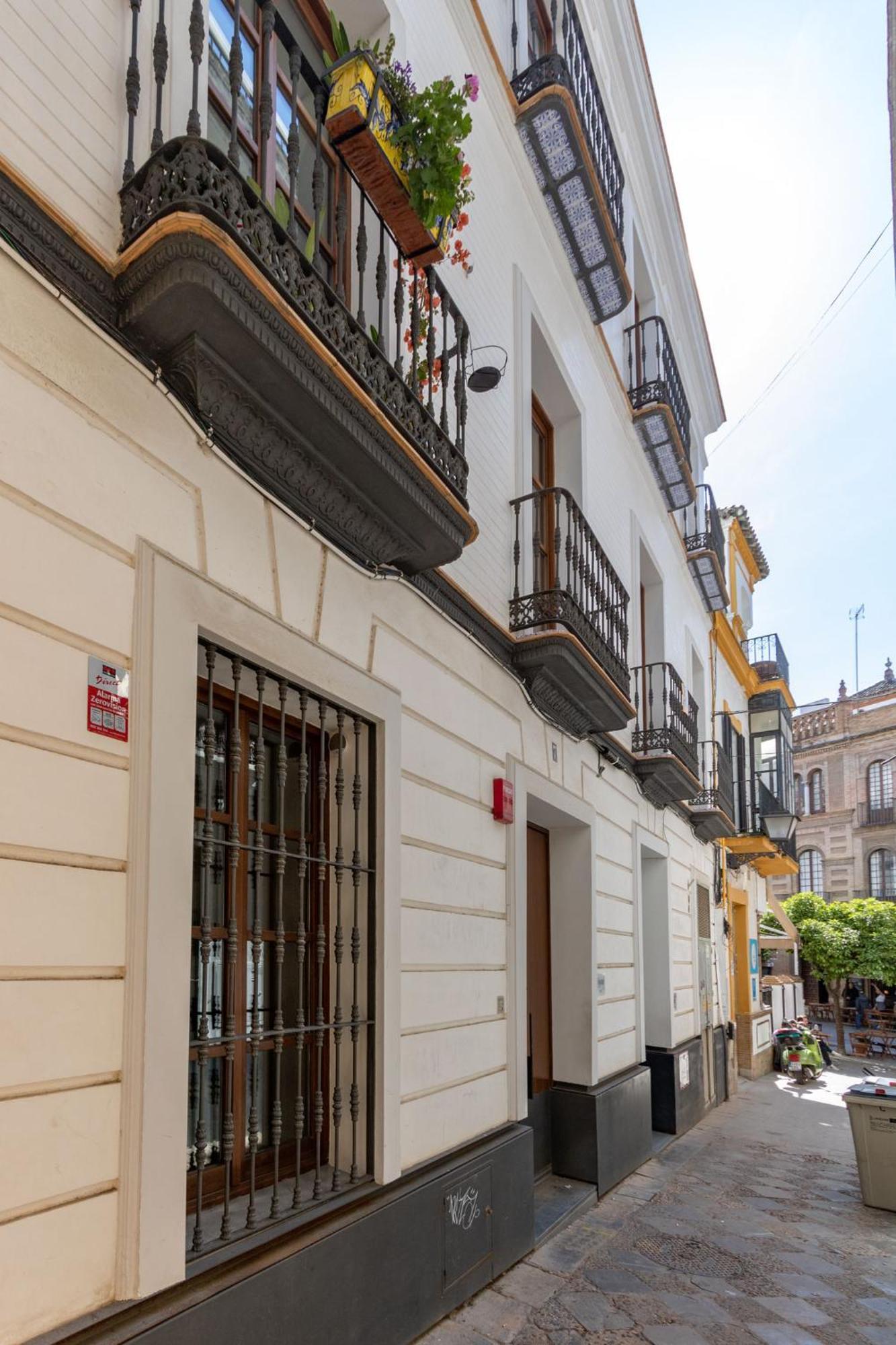 Apartamento Angeles Santa Cruz Deluxe By Valcambre Sevilla Exterior foto